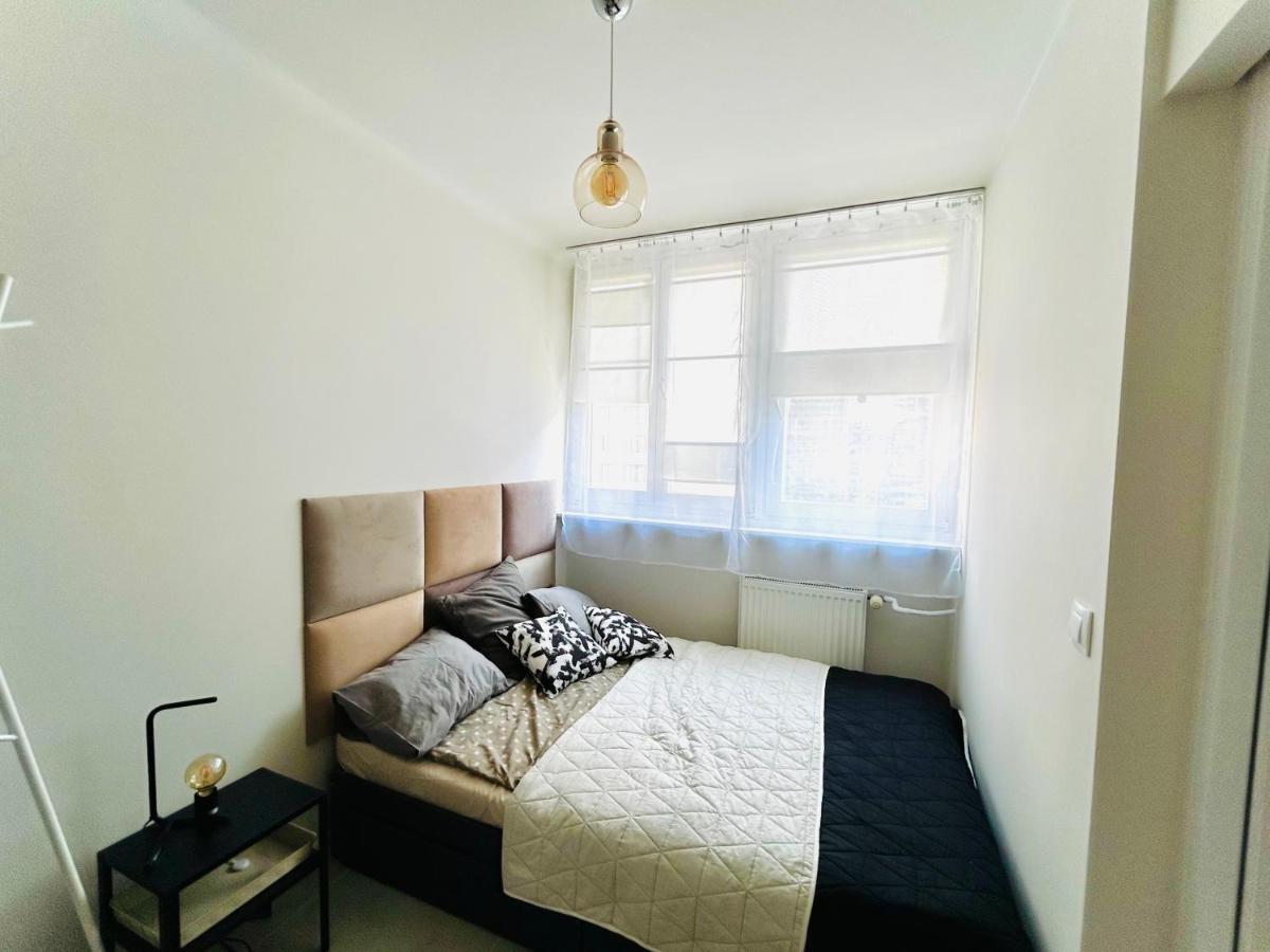 Sky Apartment Comfy Suite Pereca Warschau Exterior foto
